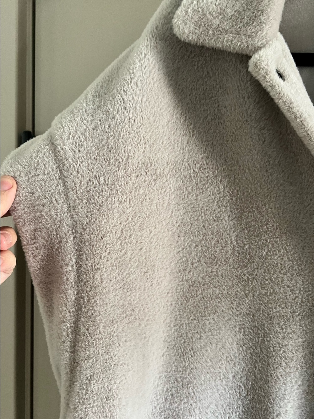 Democracy Cream Sherpa Snap-Front Teddy Vest - Picture 3 of 3